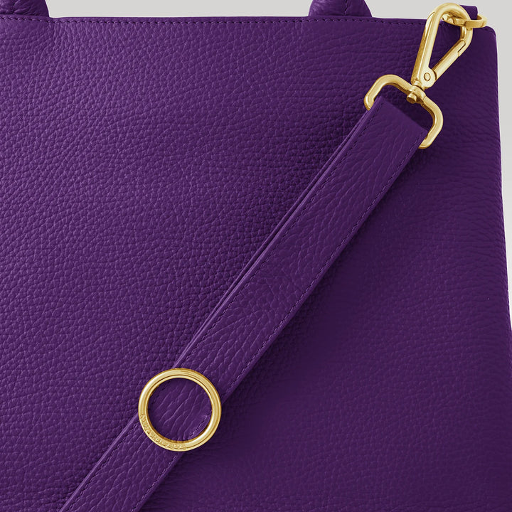 Amethyst Dahlia 2-in-1 Tote with Gold hardware detail| RO6-G